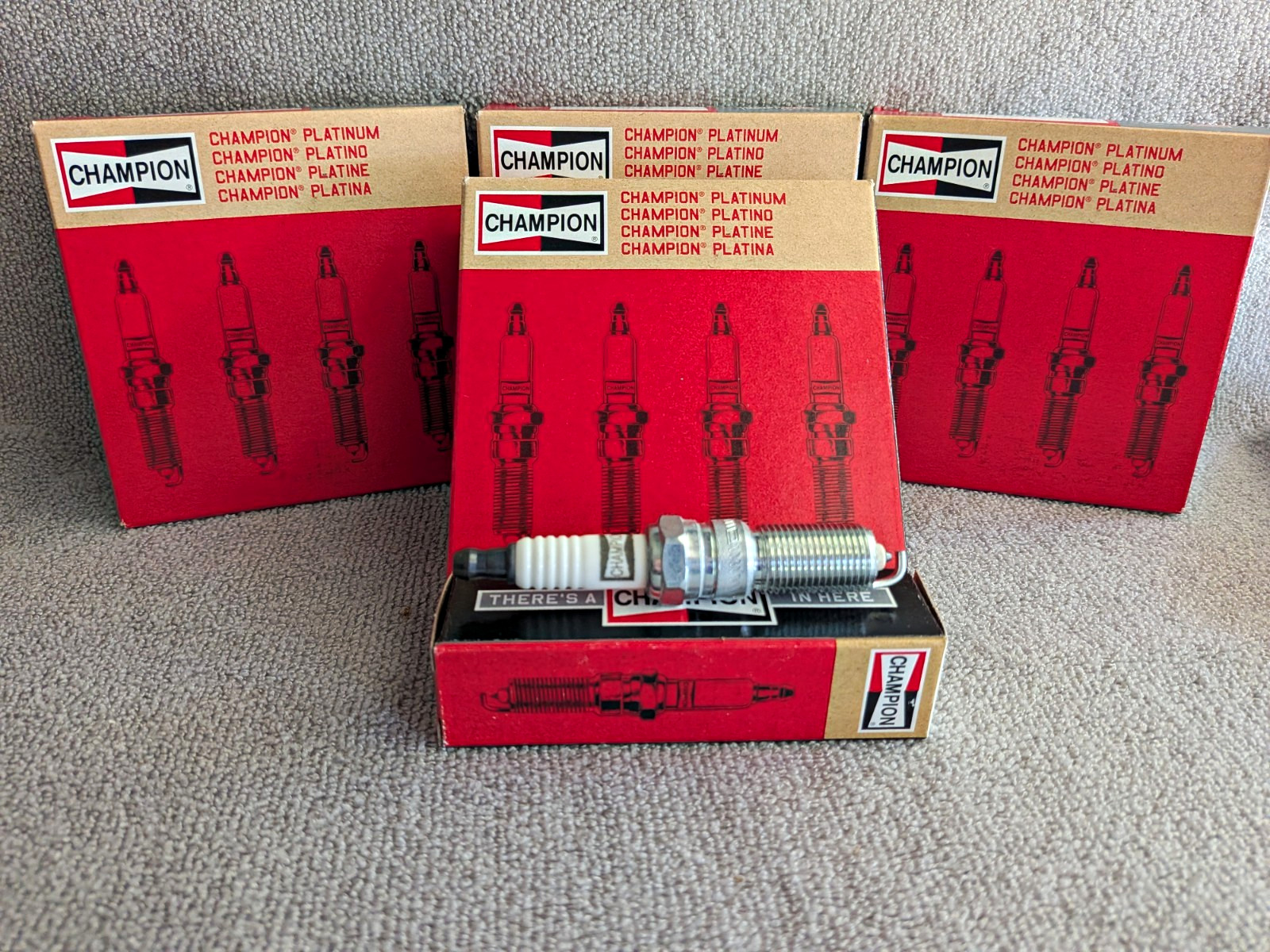 Champion Platinum Spark Plug  Set  16pcs For 05-08 Chrysler 300 Hemi  Dodge