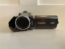   NICE Canon VIXIA HF200 HD Camcorder  CASE  32GB Storage - COMPLETE