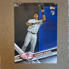 Topps 2017 Base Set Fielding Aaron Judge RC Rookie #287 New York Yankees