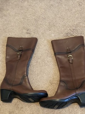 Clarks Women's Ingalls Vicky Boot Brown Leather SIZE 6.5W Excellent Condition