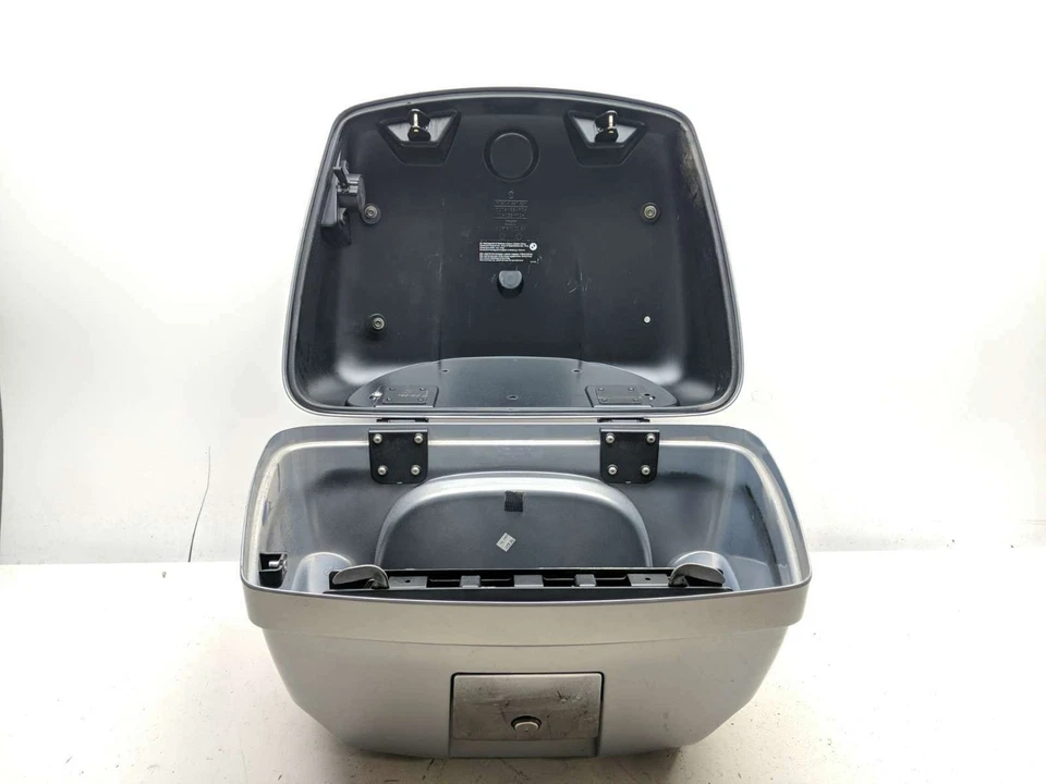 04 BMW Montauk R1200CL Rear Trunk Storage Top Box Luggage Rack NO KEY - Image 3 of 4