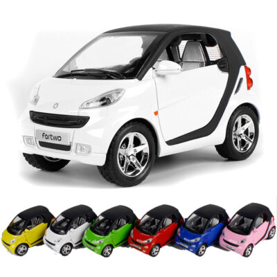 Smart Fortwo ダイキャスト 1/24 1:24 Smart ForTwo Die Cast Modellauto Spielzeug fur Kinder