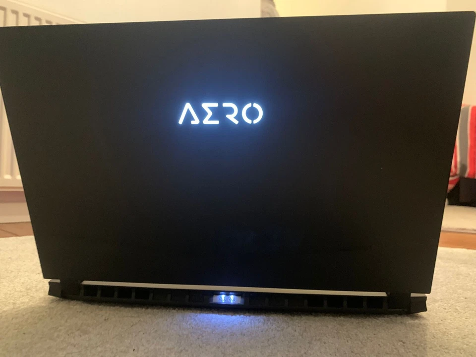 GIGABYTE AERO 15 OLED 15.6" Core 17 9th Gen  RTX2060 - Image 2 of 4