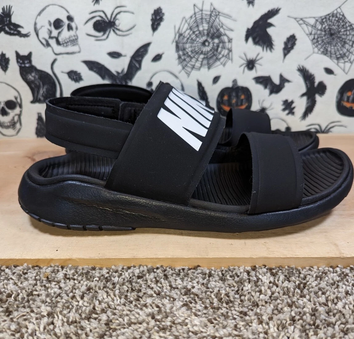 Nike shop strappy shoes