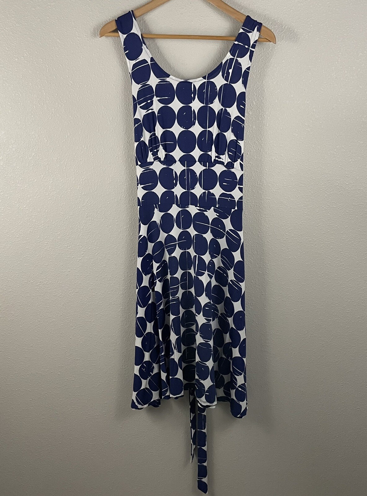 Picture 1 of 4