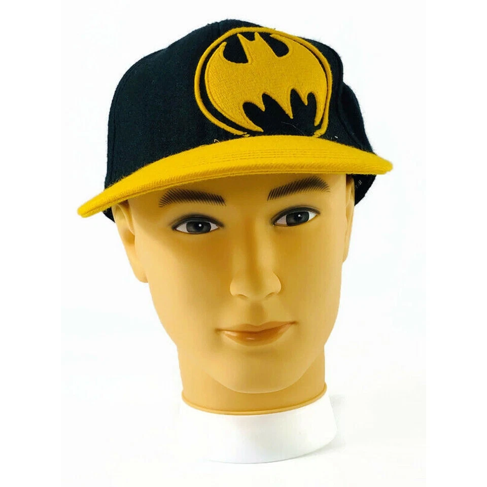 Кепка бейсболка DC Comics Batman малый-средний поднятый логотип черная и желтая - Изображение 4 из 4