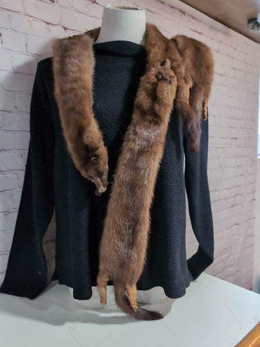 VTG 4 Whole Body RED BROWN MINK Pelts BOA Stole Wrap Scarf 48” Snap Chain Close - Picture 7 of 16