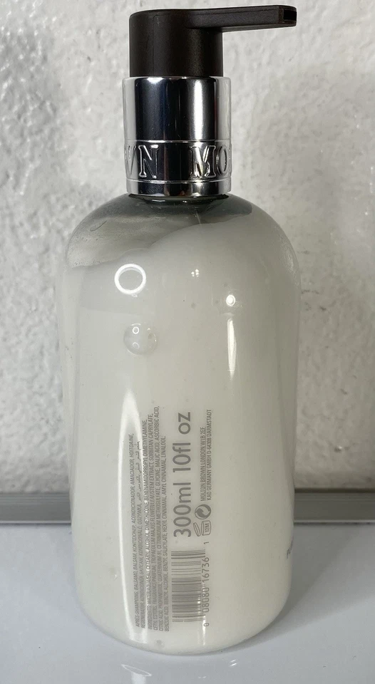 Condicionador purificador Molton Brown com agrião indiano 10 fl oz com bomba novo - Imagem 2 de 3