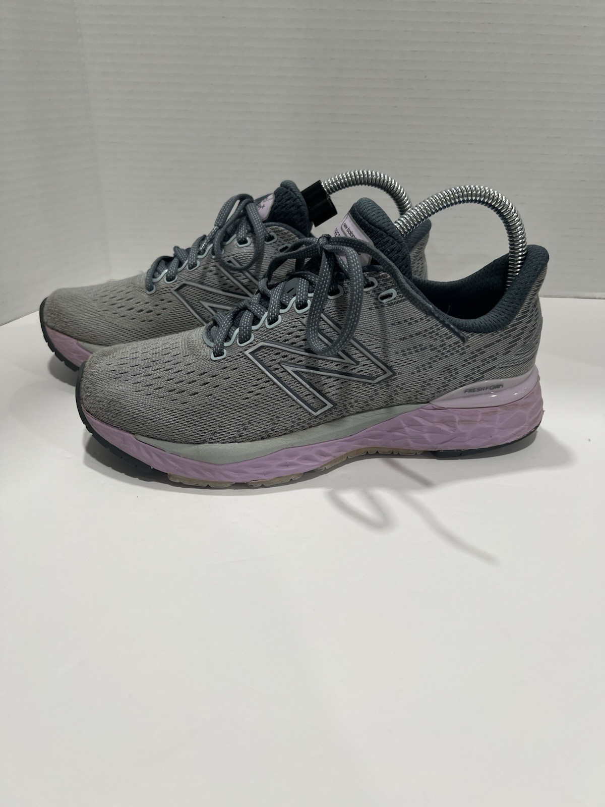 New Balance Womens Size 7 US 880 v11 Running Shoes Sneakers Gray Purple thumbnail 4