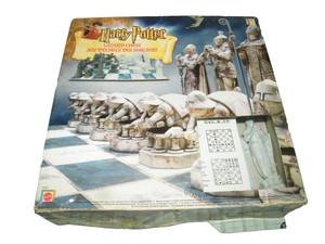 Vintage 2002 Mattel Harry Potter Wizard Chess Set. Complete.
