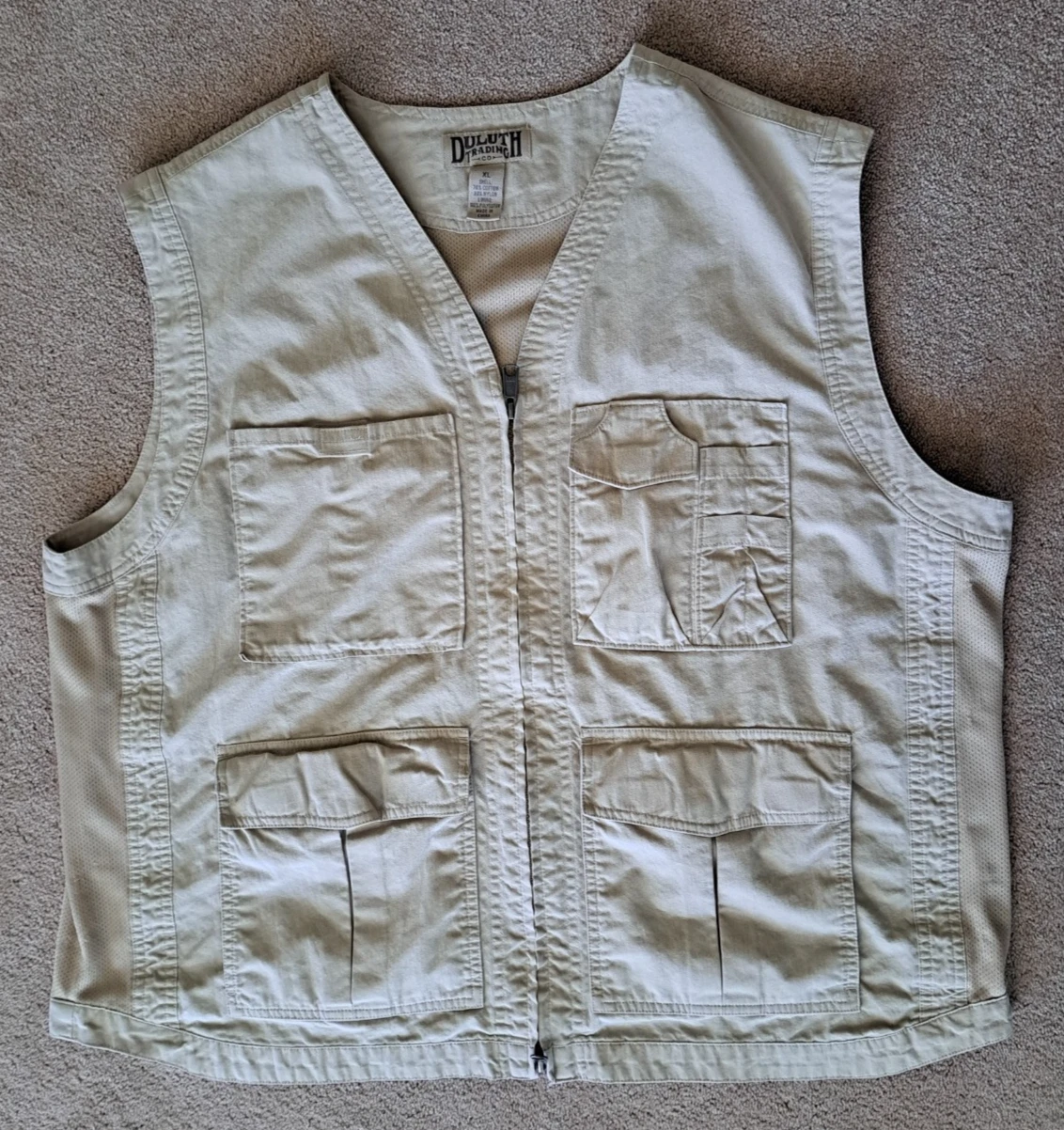 Duluth Trading Mens Working Man's Vest XL Khaki Vented Utility Fishing Hunting
