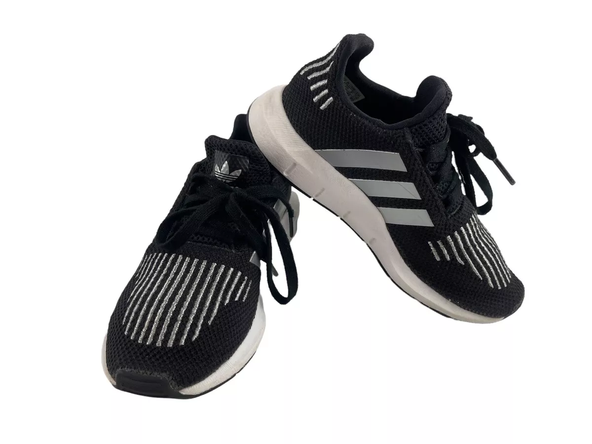 Adidas Swift Run Kids Youth Running Shoes Black White 12.5 K Athletic Sneakers