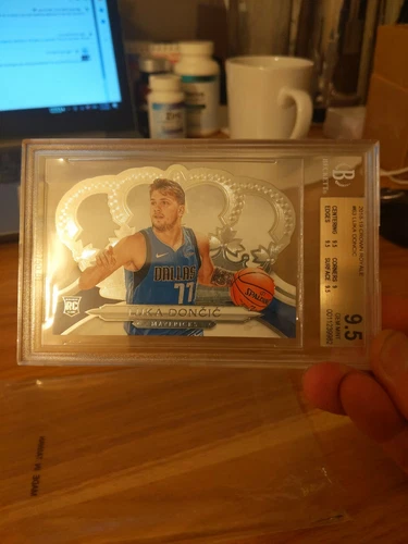 2018-19 Panini Crown Royale #63 Luka Doncic Rookie BGS 9.5 