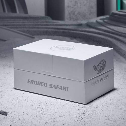 Hot Wheels x Daniel Arsham Eroded Porsche 911 Safari*Creations Exclusive MINT - Picture 11 of 12
