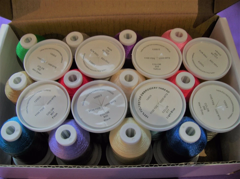 SEW TECH 20 Brother Colores Poliéster Máquina Hilo Bordado 1000M Bobina D/2 - Imagen 2 de 3