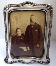 LOVELY LARGE GENUINE ENGLISH ANTIQUE 1914 SOLID STERLING SILVER PHOTO FRAME