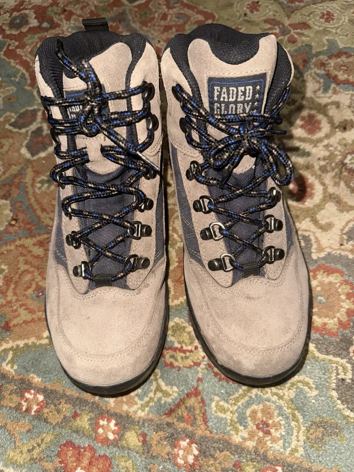 Botas de senderismo Faded Glory negras tostadas con cordones. Talla 8 1/2 Mujer Foto 2 de 4