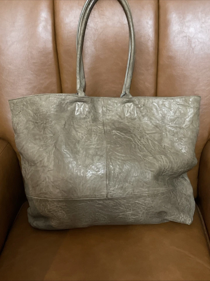 Thomas Wylde Magnet Closure Leather Shoulder Handbag Tote Tan Slouchy Flaws Read - Image 3 of 4