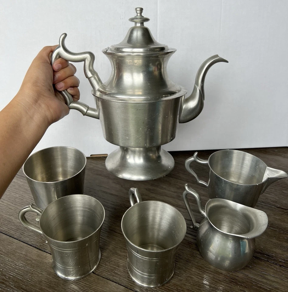 Cafetera de peltre Woodbury de colección de 6 piezas con tapa de 9" de alto, 10" de ancho con mango Foto 3 de 4