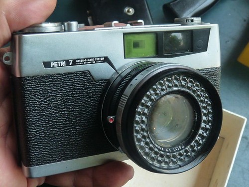 Cámara PETRI SEVEN 1.8 35mm con Funda de Cuero en Caja Original - Imagen 10 de 19