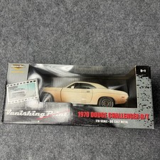 2002 ERTL Vanishing Point 1970 Dodge Challenger R/T 1:18 Weathered Muddy