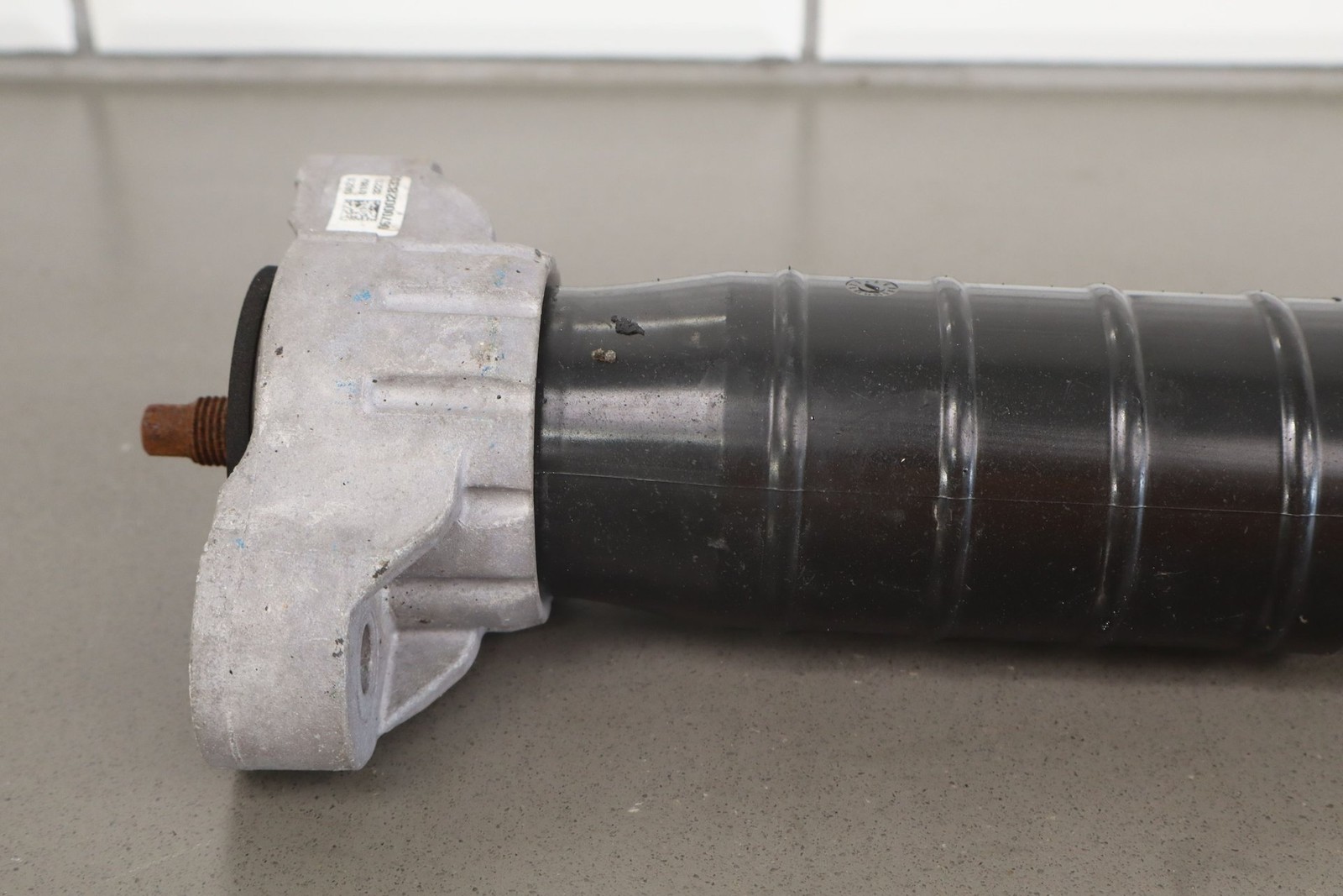 Maserati Ghibli 2014 Rear Left Damper P/N 06700089000