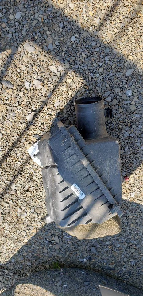 09 10 11 12 13 CHEVY SILVERADO 1500 Air Cleaner Foto 2 de 4