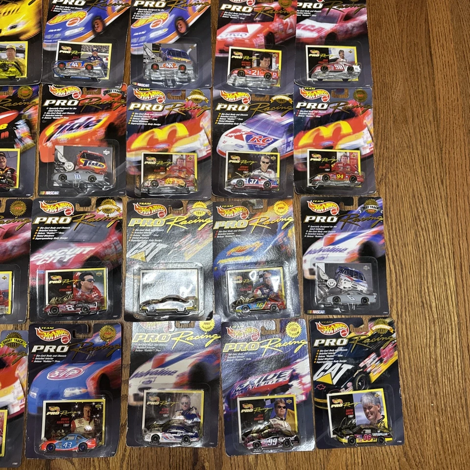Hot Wheels Pro Racing 1997/1998 Lot Of 29 - Image 4 of 4