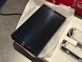 Nintendo Switch OLED - White - 64GB - Very Good in box - Screen protected always