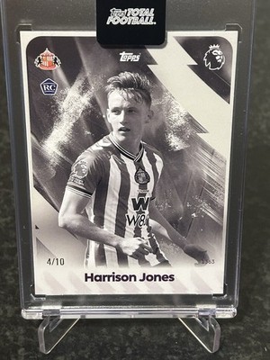 - Topps Total Football 2025/26 Sunderland - Rookie RC - Harrison Jones. /10