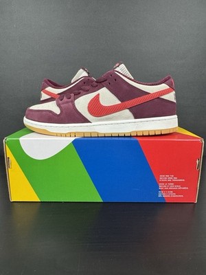 Nike SB Dunk Low Skate Like a Girl