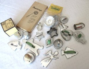 Mixed Vintage Cookie Cutter Lot 18 + OMMUHRINGIR + Tart Shell Molds