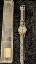 Swatch "Snowpass" Analog-Quarz-Uhr Dunkelgrau