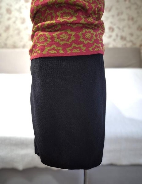Women Escada Skirt Black Wool 36