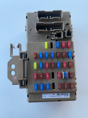 Subaru Forester Fuse Box Relay Junction Box 82201FJ110