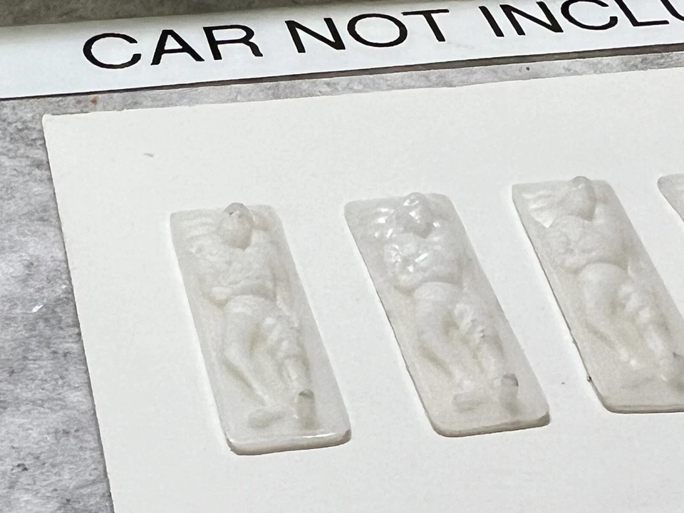 Lesney Matchbox Series No. 3 MERCEDES BENZ BINZ AMBULANCE (STRETCHERS ONLY) - Image 3 of 4