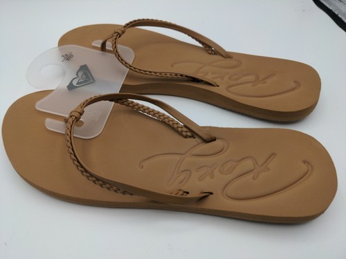 tan roxy flip flops