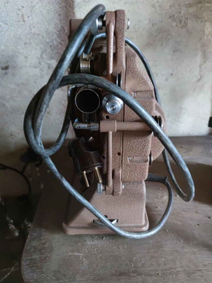 Meopta Optilux Projektor von 1956 Sammler Filmprojektor - Bild 2 von 4