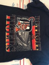 VINTAGE DETROIT TIGERS Baseball T-SHIRT MADE IN USA SIZE LARGE VTG