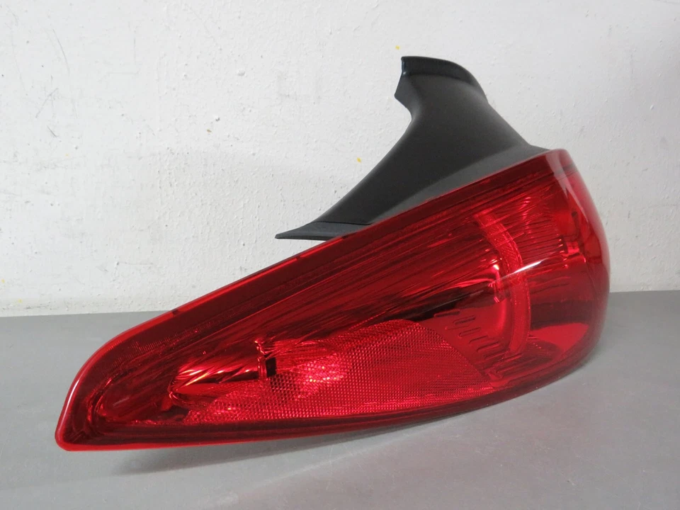 Luz trasera izquierda Pontiac G6 2005 2006 2007 2008 cupé Foto 2 de 4