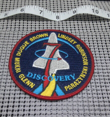Original USA NASA Space Shuttle Discovery 7 Mission Embroidered Patch Vintage