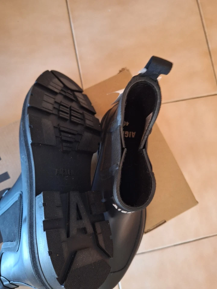 Bottines de pluie Aigle Taille 40 Noires Neuves - Photo 4/4
