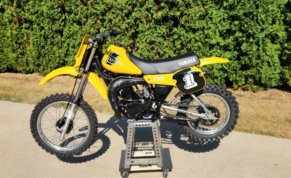 Yamaha YZ 1982 Foto 2 de 4