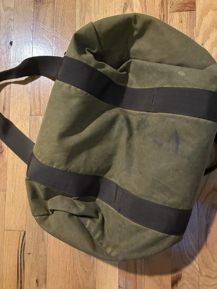 Bolsa de lona Filson Field resistente hecha en EE. UU. Foto 3 de 4