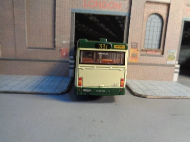 EFE 20621 COUNTY BUS & COACH LEE VALLEY Rte 331 to Turnford East Herts College - Image 3 of 4