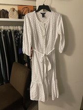 NWOT Women’s Medium Simply Vera Wang White Dress. Very Beautiful!