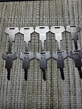 STRATTEC GM BLANK KEYS #321750 (LOT OF 10 KEYS)