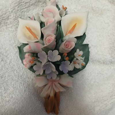 Cesar Capodimonte pink roses vintage figurine made in Italy Chipped Read