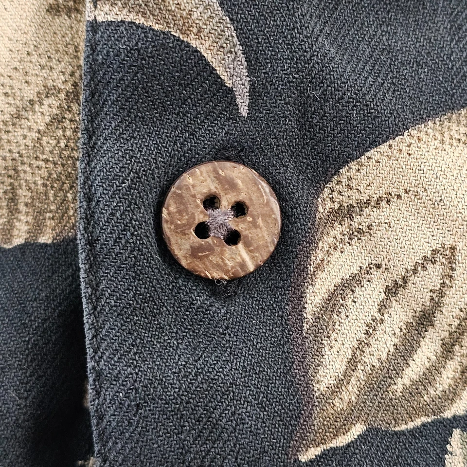 Bill Blass Black Floral Short Sleeve Silk Button-Up Pocket Shirt Men's L - Image 3 of 4