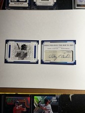 2017 Panini National Treasures Gary Carter Hall of Fame Cut Signature Auto /99